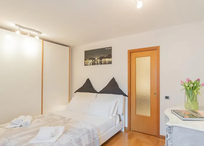 Volta Apartment By Rent All Como