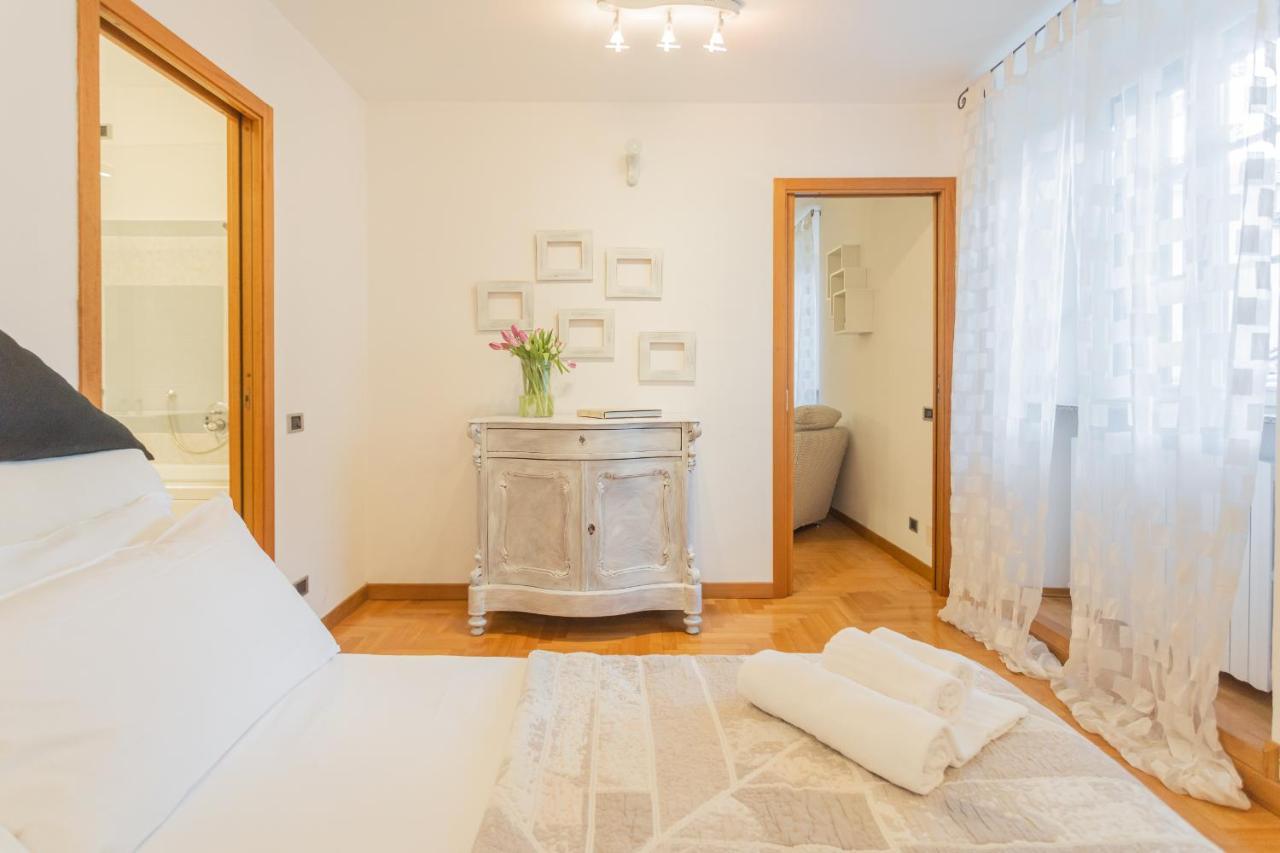 Volta By Rent Apartment Como