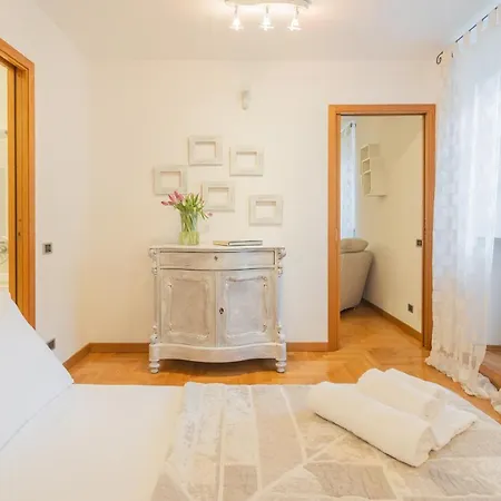 Volta Apartment By Rent All Como Exterior photo